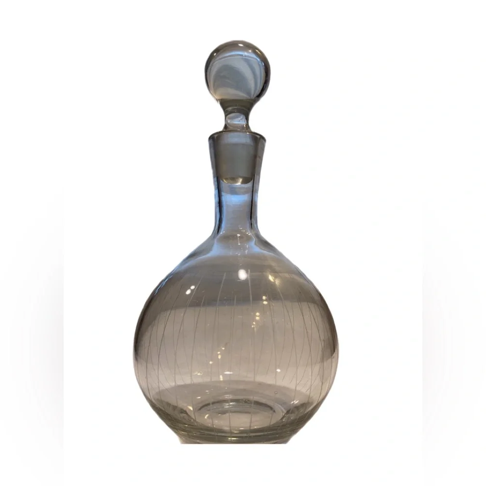 Bulbous Wine Decanter Stripes Bulbous Stopper Crystal Heavy Wide Base No Chips